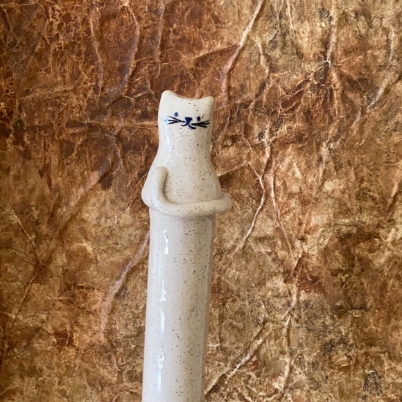 Handmade Ceramic Cat Themed Paper Towel Holder or Toilet Paper Roll Holder New - Picture 3 of 9
